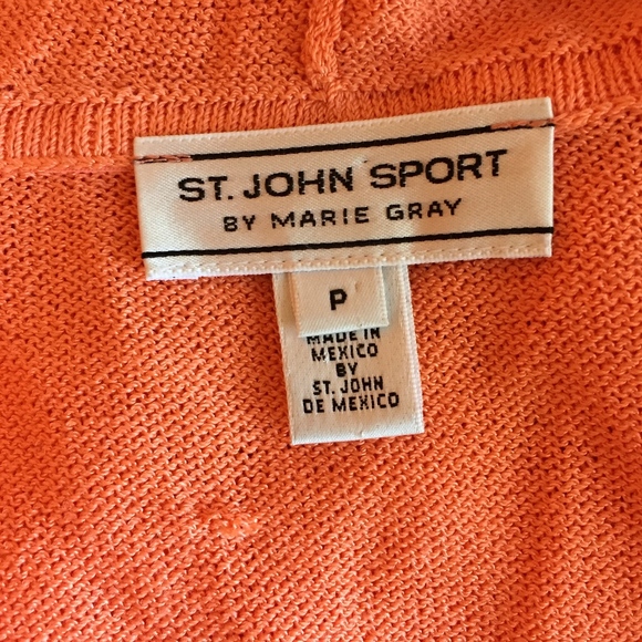 St John Sport 2 pc knit activewear - Picture 3 of 8